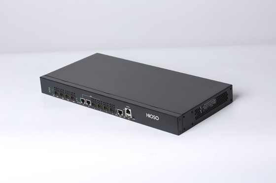 1 puerto combinado los 20KM Max Distance de Hioso EPON OLT 4 Pon 2 SFP GE 2 del estante de U